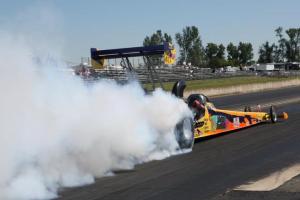 576612_443329129078004_1942510023_n